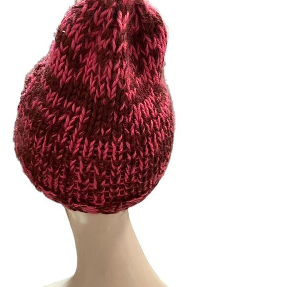 1970s crochet hat done in - Picture 3 of 4